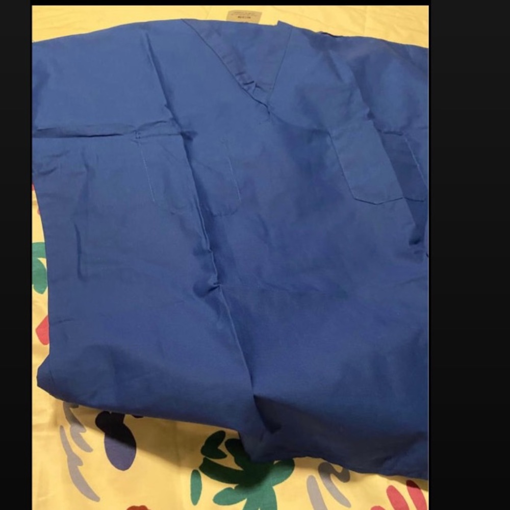 Nurse scrub set